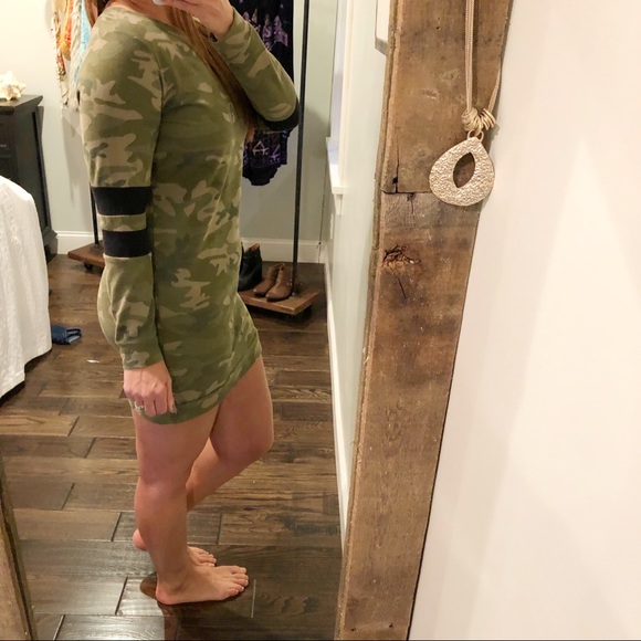 Love Fire medium camouflage T-shirt raglan dress - Picture 2 of 4